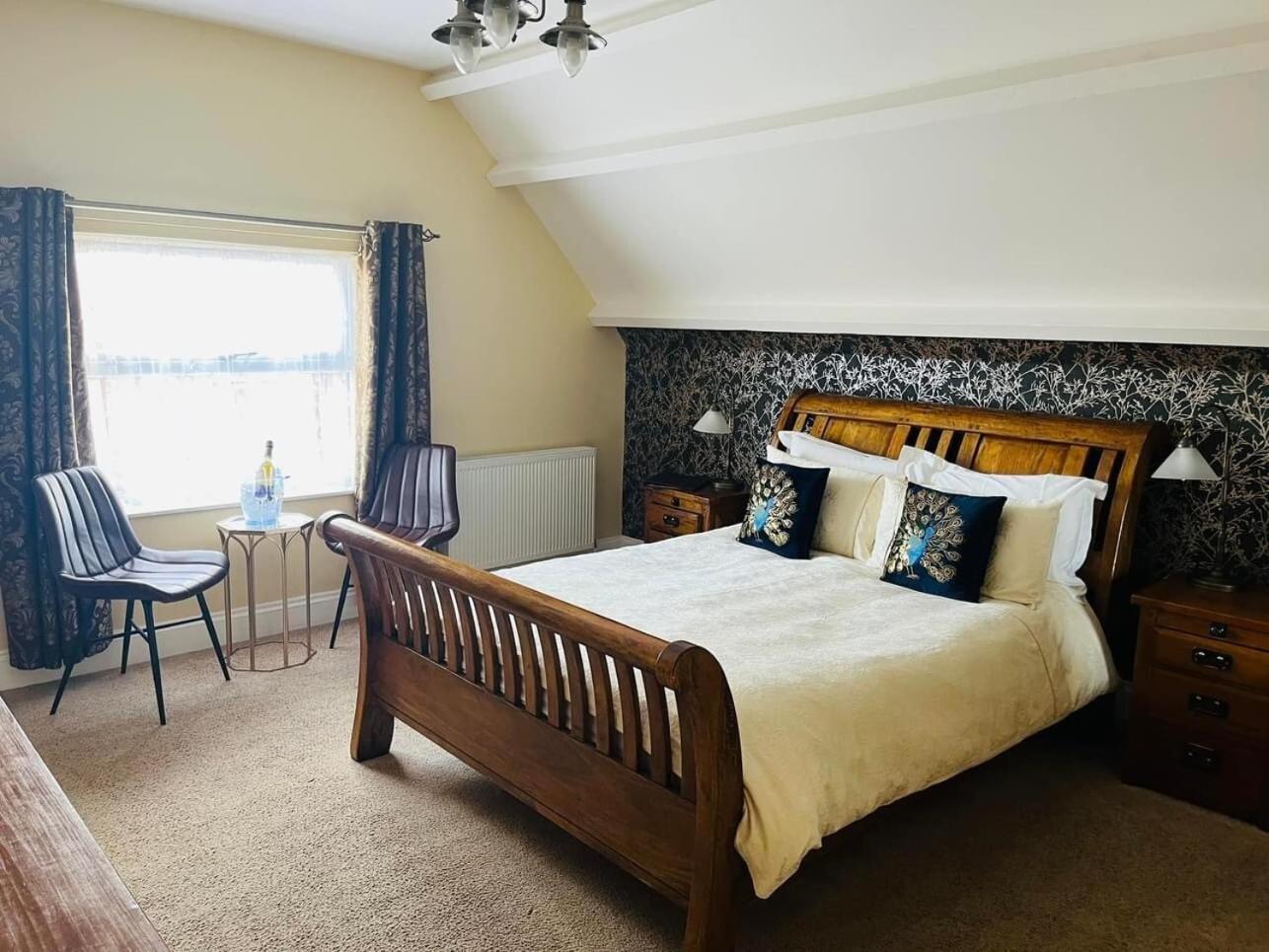 Abbotsleigh Of Whitby B&B 외부 사진