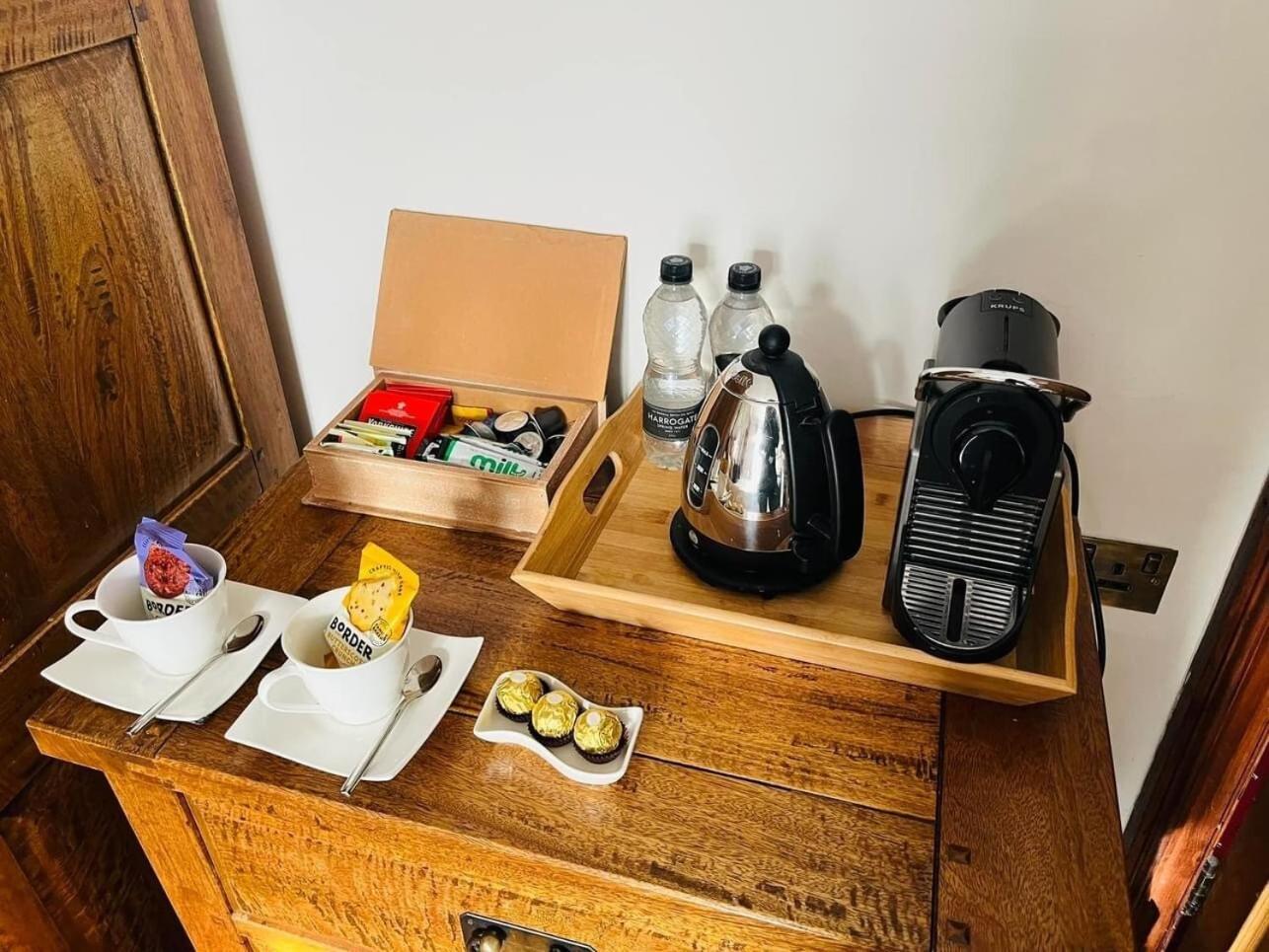 Abbotsleigh Of Whitby B&B 외부 사진