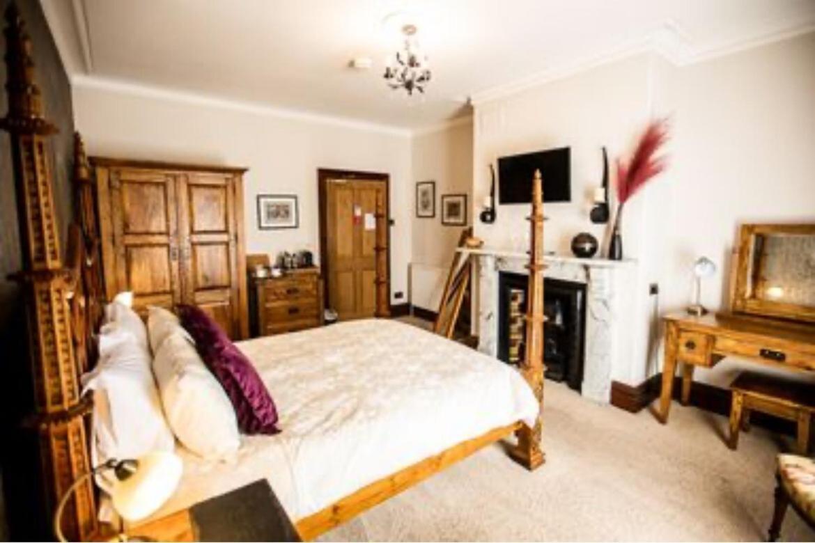 Abbotsleigh Of Whitby B&B 외부 사진